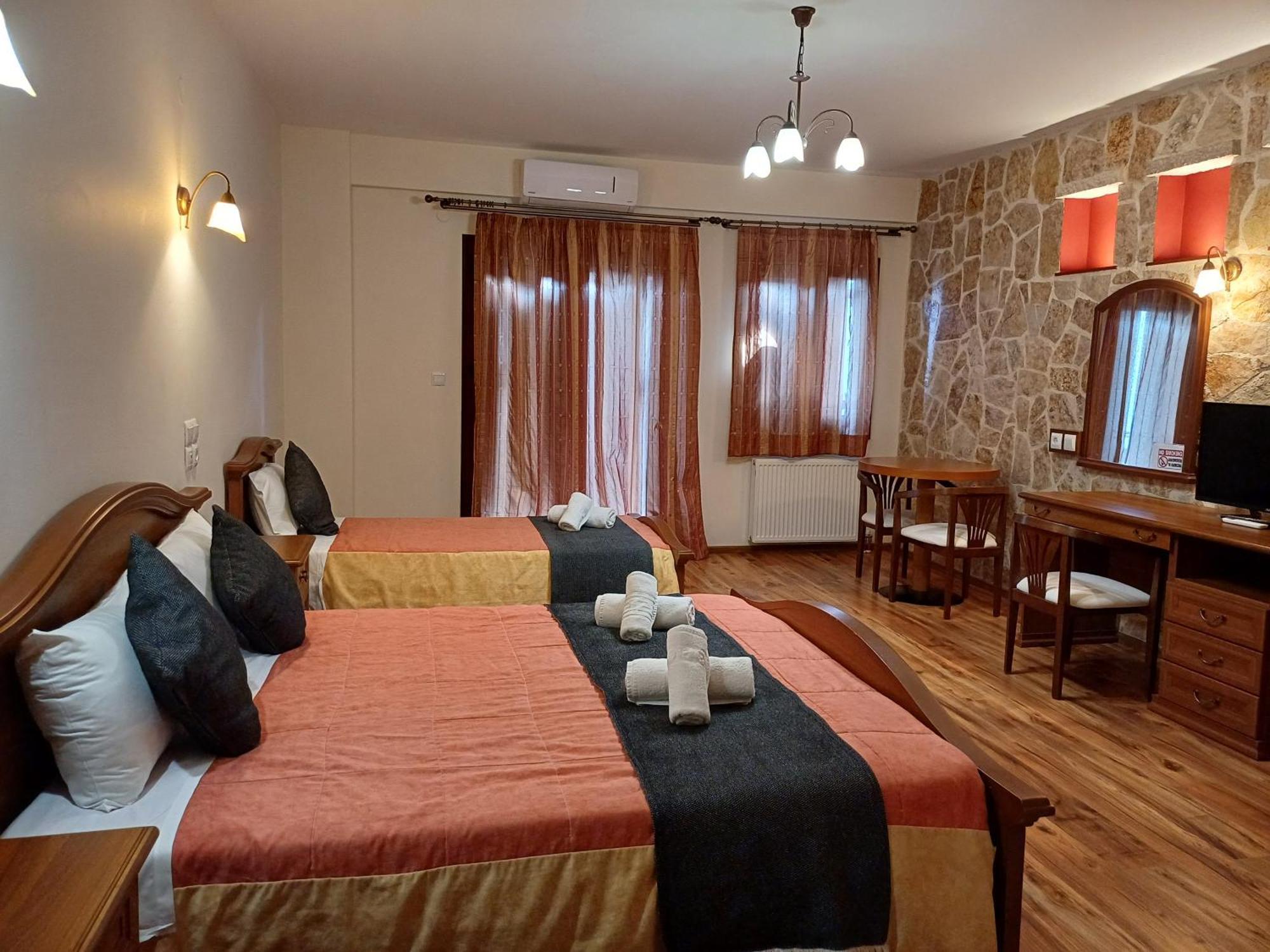 Agnantio Hotel Ioannina Exterior photo